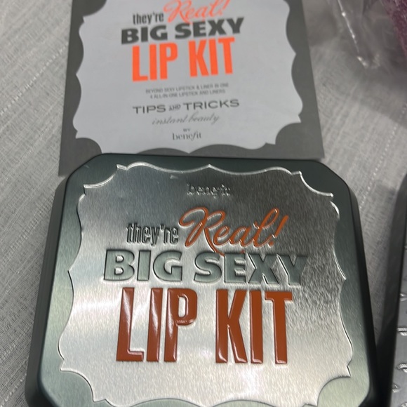 Benefit lip kit - Picture 5 of 5